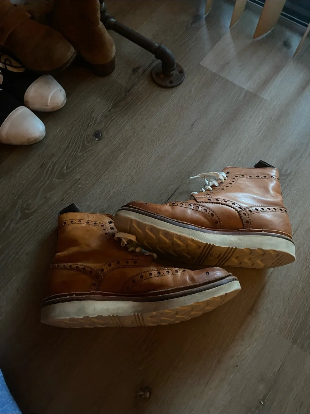 Men's Tan Wingtip Leather Lace-Up Boots